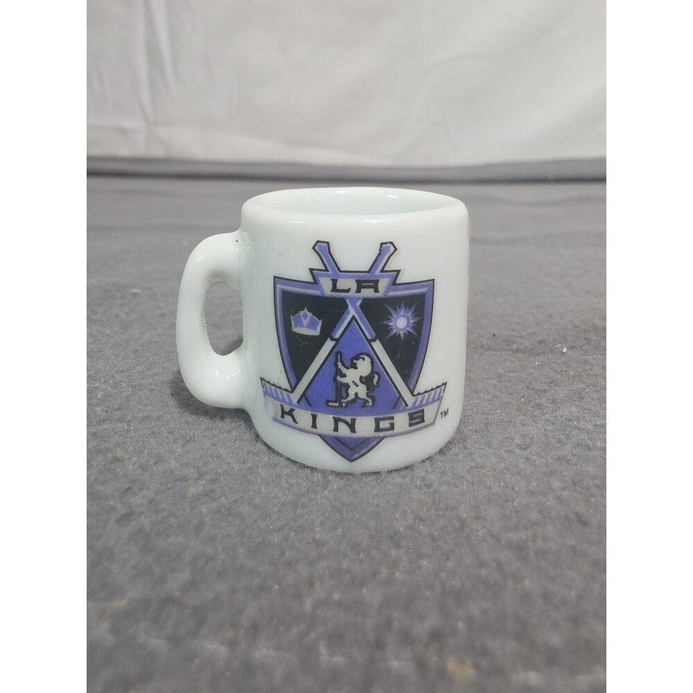 Los Angeles Kings NHL Vintage Franklin Mini Gumball Ceramic Hockey Mug 1.25